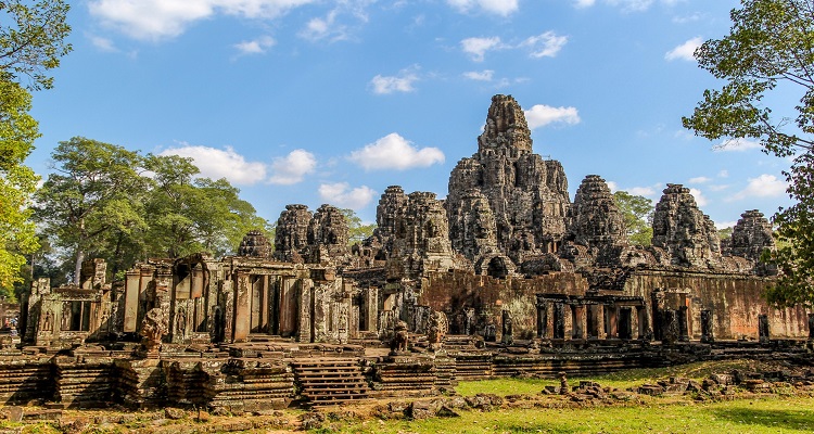 Explore Vietnam & Cambodia in 10 Days