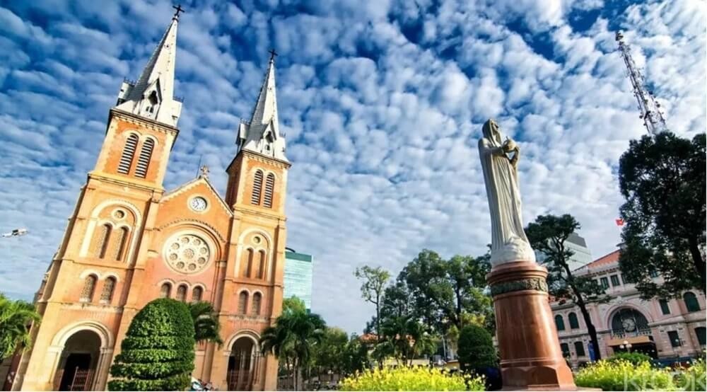 Explore Vietnam & Cambodia in 10 Days