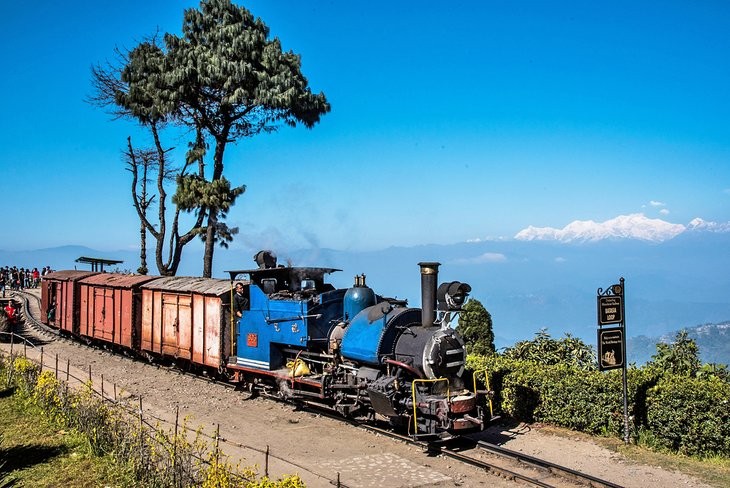 Explore Gangtok and Darjeeling in 5 Days
